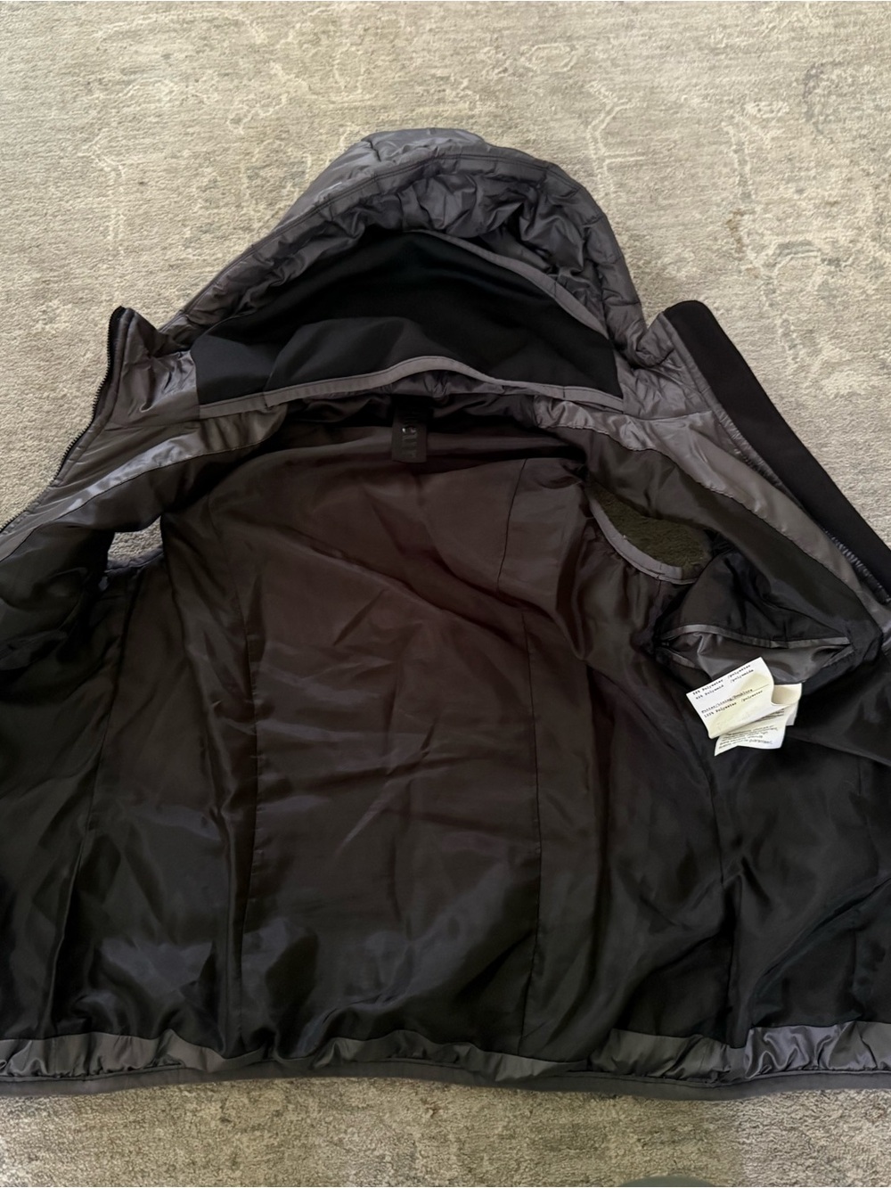 Pikeur Nera Women’s Quilted Hooded Vest Gray Sz 34/XS EUC - Picture 5 of 6